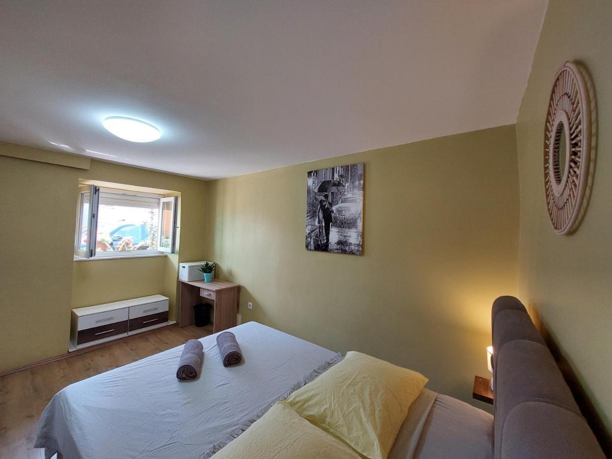 זאדאר Mexicana Apartment Yellow מראה חיצוני תמונה